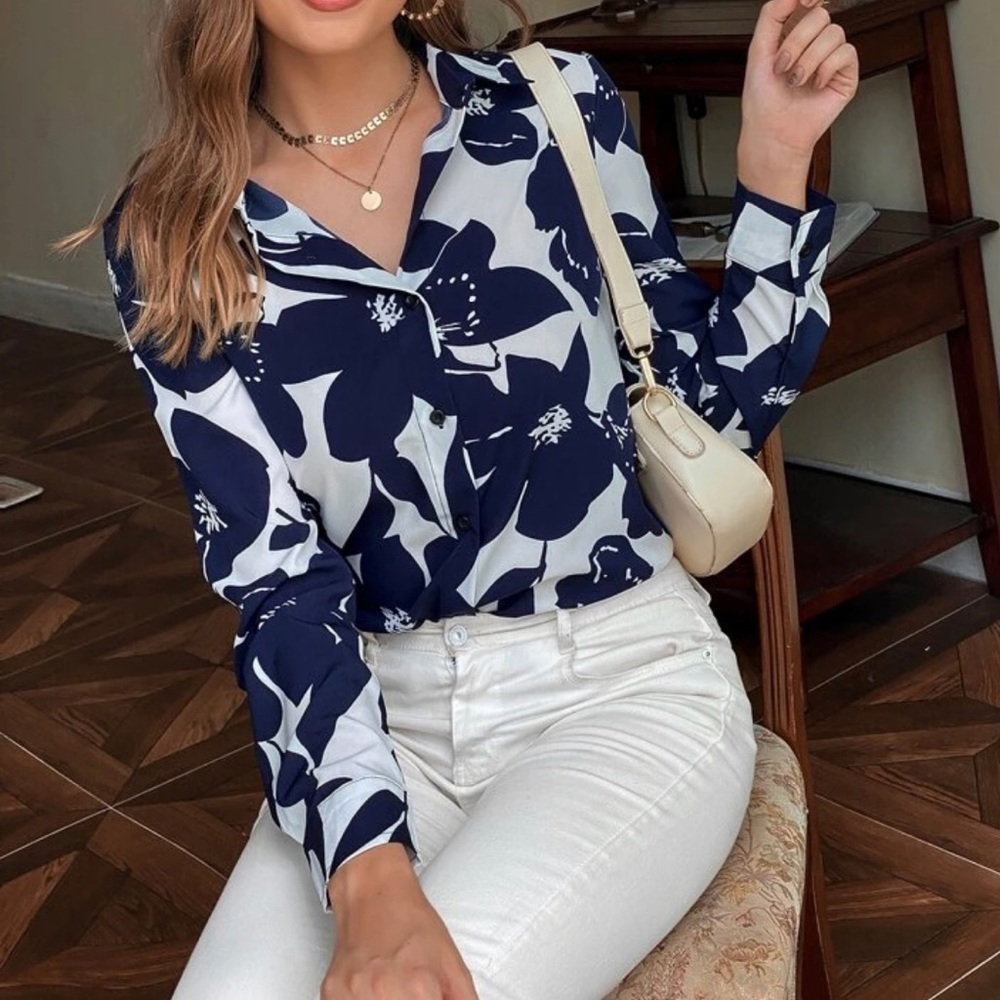 NWOT SHEIN Allover Floral Print Button Down Blouse - Blue & White - Size L